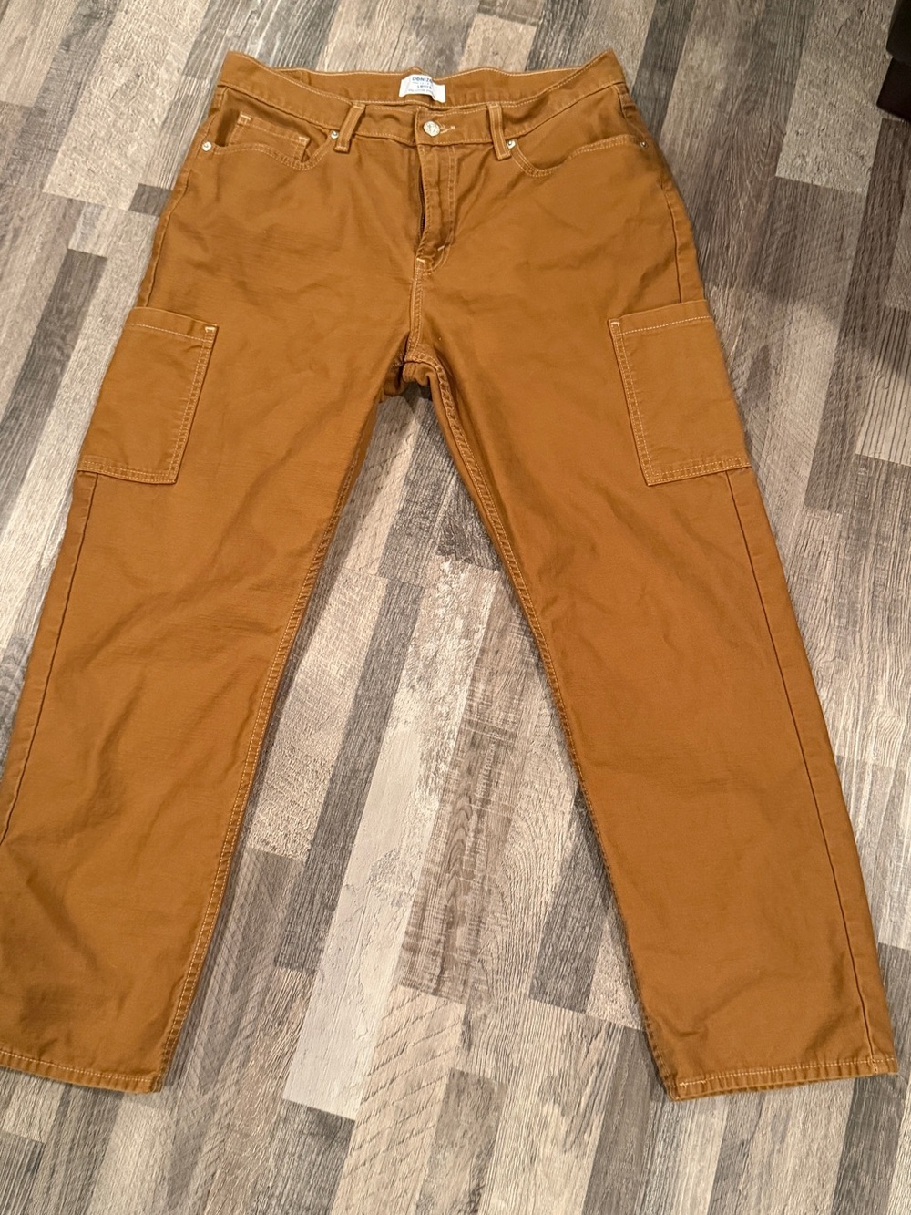 Levi’s Carpenter Pants in Brown - Classic Workwear Style